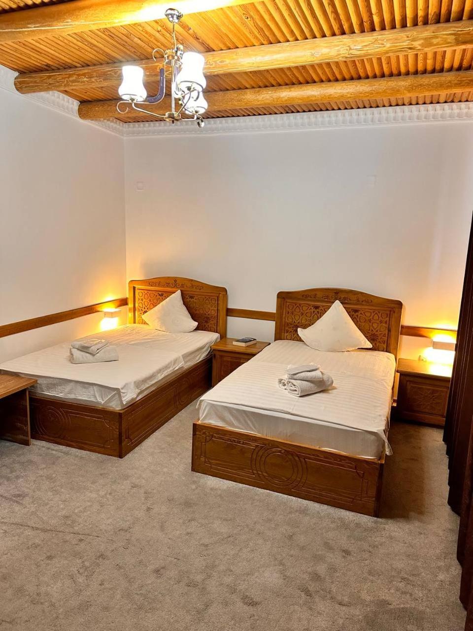Munis Hotel Buchara Buitenkant foto