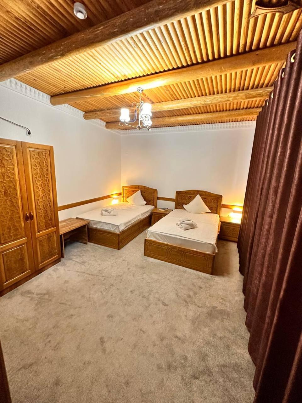 Munis Hotel Buchara Buitenkant foto