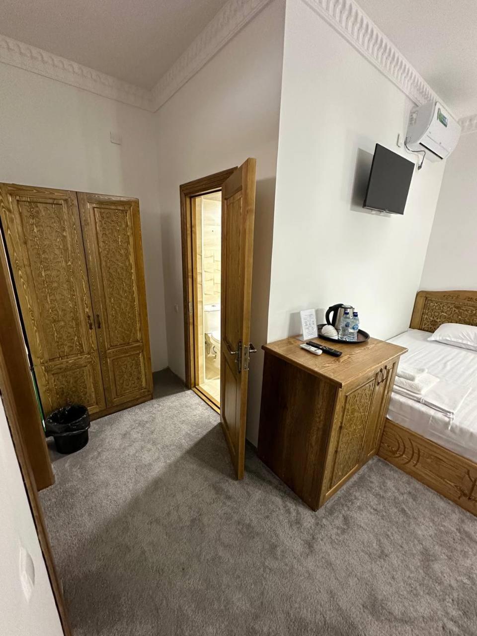 Munis Hotel Buchara Buitenkant foto