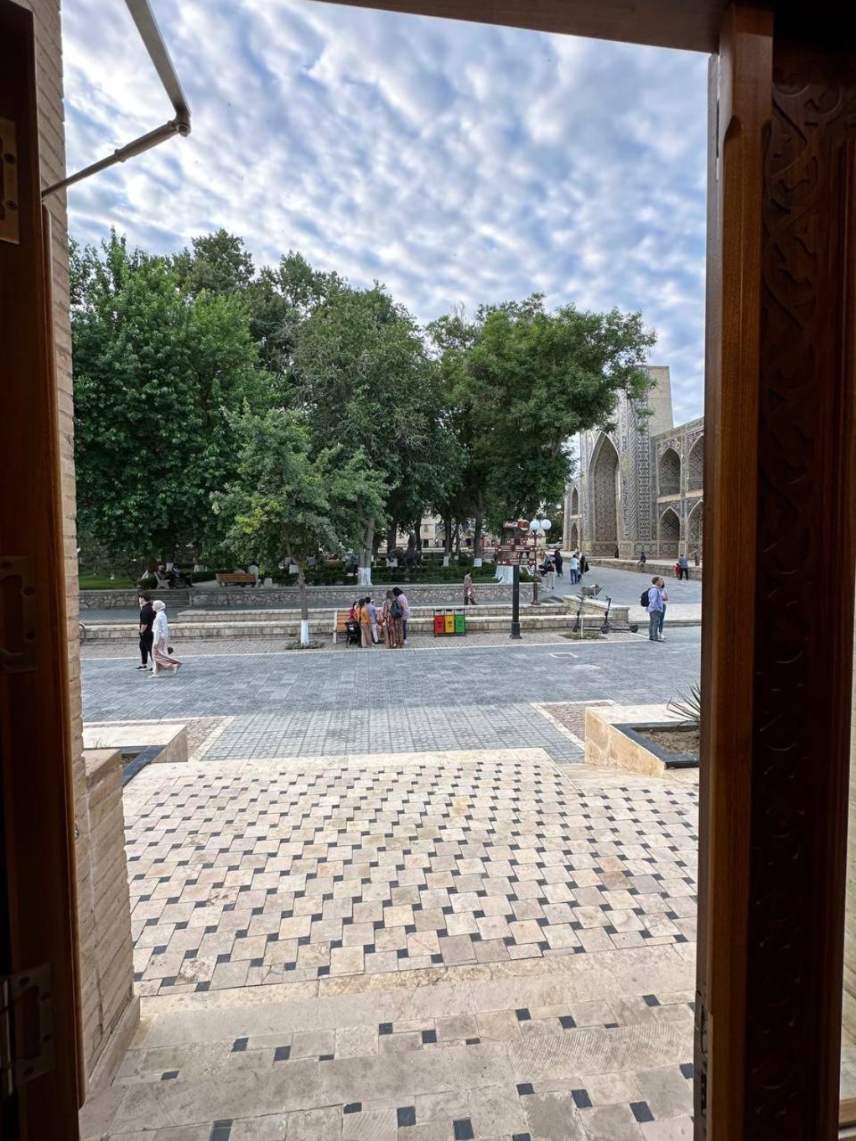 Munis Hotel Buchara Buitenkant foto